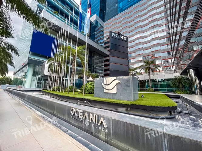 Se vende oficina en gris en Oceania Business Plaza