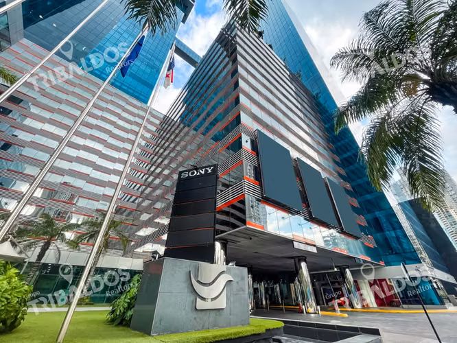 Se vende oficina en gris en Oceania Business Plaza