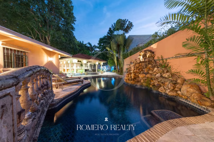 SE VENDE  CASA ALTOS DEL GOLF | PARQUE LEFEVRE