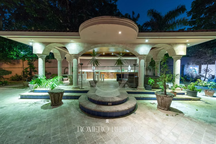 SE VENDE  CASA ALTOS DEL GOLF | PARQUE LEFEVRE