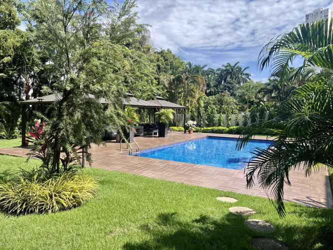 House in Altos del Golf