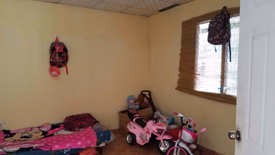 Lote de 1.4 hectáreas con casa de campo en Río Hato