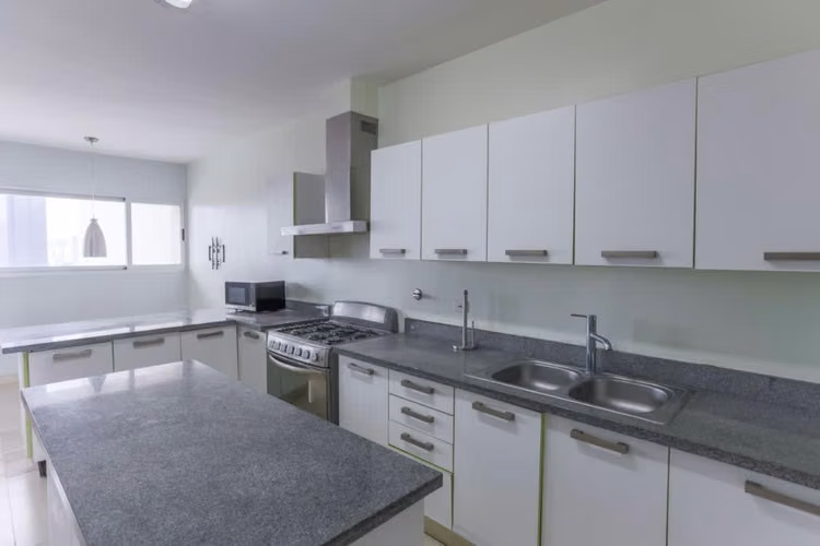 Venta de Apartamento en Avenida Balboa " Ganga"