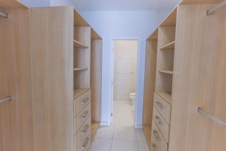 Venta de Apartamento en Avenida Balboa " Ganga"