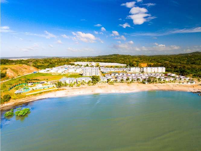 Venta de Casa en Arraiján, Playa Dorada PH Las Olas