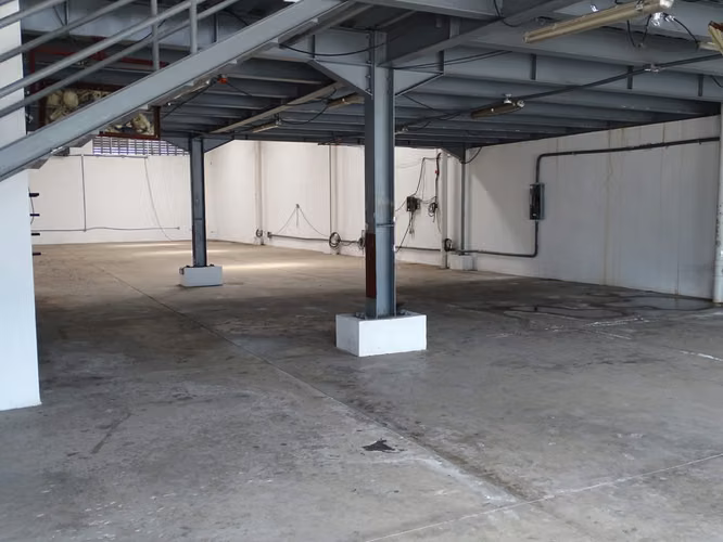 Venta ó Alquiler Galeras en Parque Industrial Las Americas - Imagen 11
