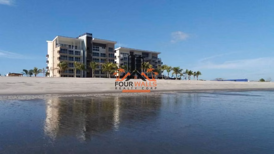En Venta Apartamento en Playa Caracol - Chame