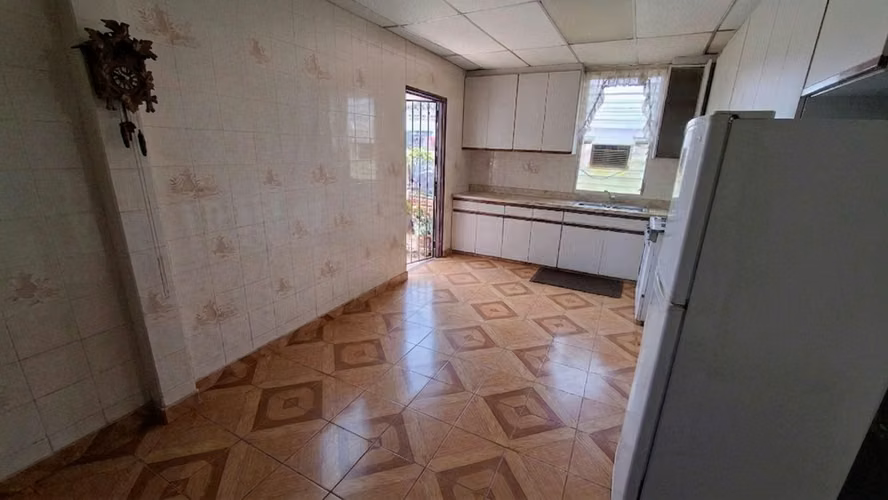VENDO CASA EN COLÓN MARGARITA - Imagen 11