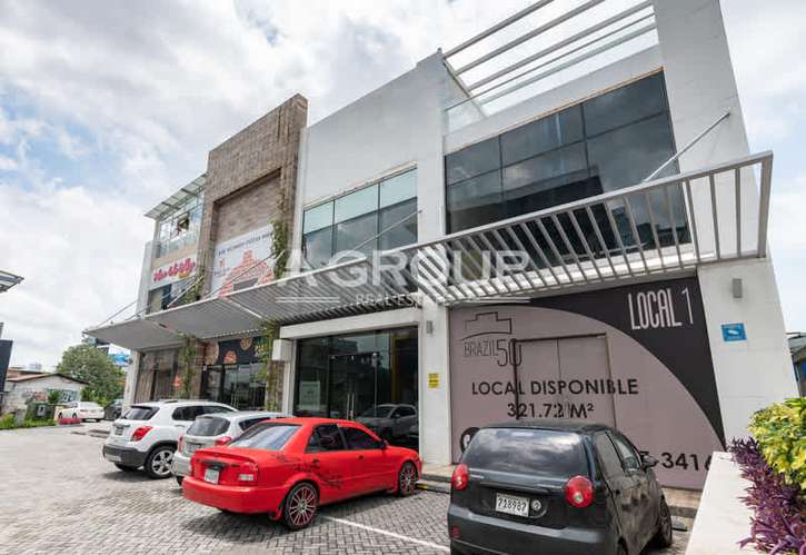 Plaza Brazil 50 - Via Brazil - Se Alquila Local Comercial