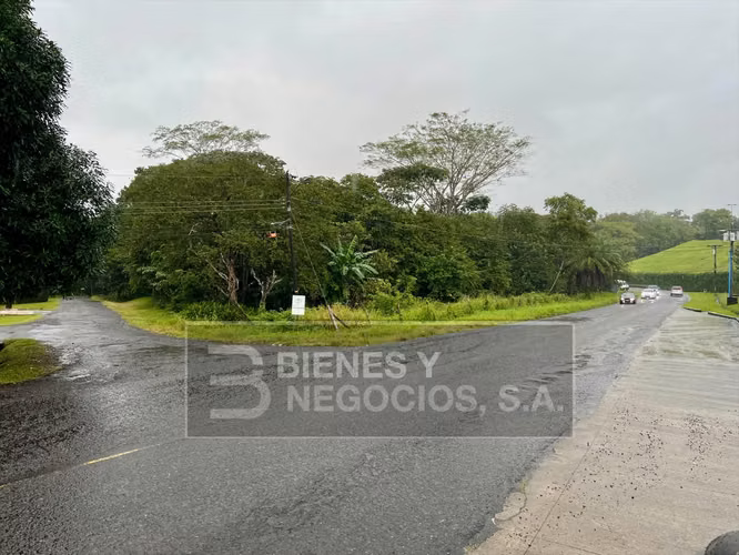 Terreno en Chiriqui, David, 4,711 mts2 detrás de Federal Mall