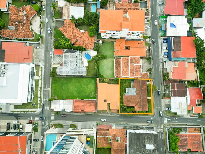 Venta de Casa en San Francisco, 930m2 de Terreno y 400m2 de Construcción