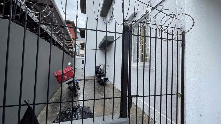Se vende edificio en Río Abajo, Río Abajo