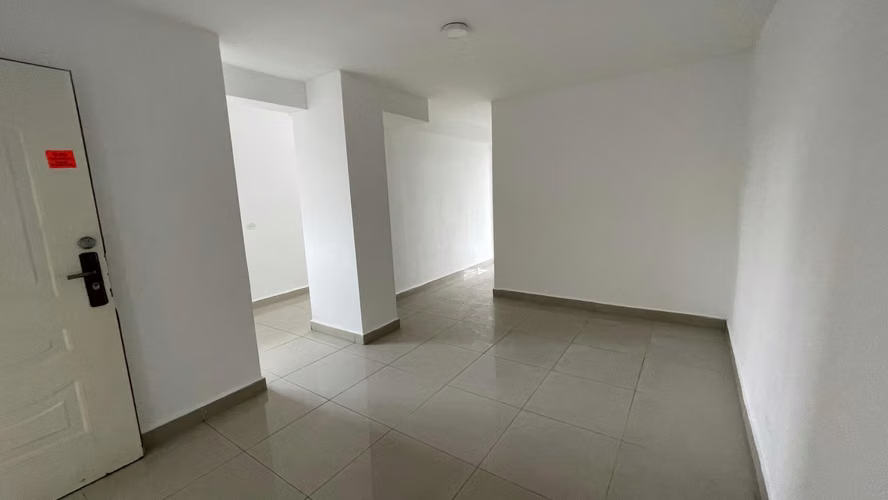Se vende edificio en Río Abajo, Río Abajo