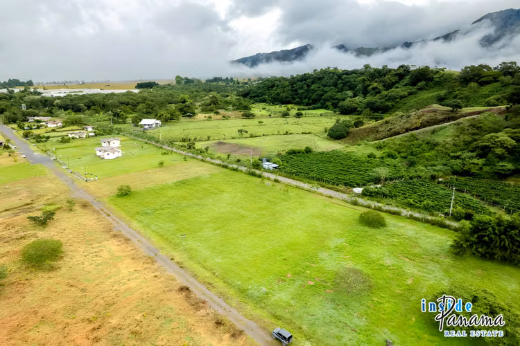Hermoso Lote en Venta en Residencial Brisas de Volcán Panamá - Imagen 6
