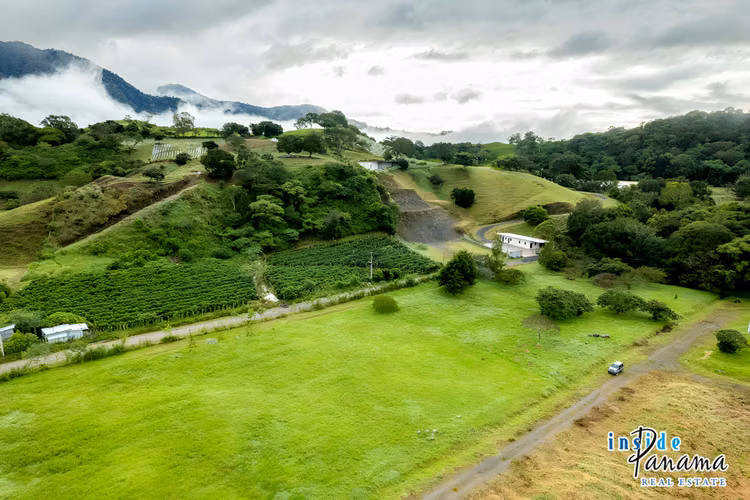 Hermoso Lote en Venta en Residencial Brisas de Volcán Panamá - Imagen 5