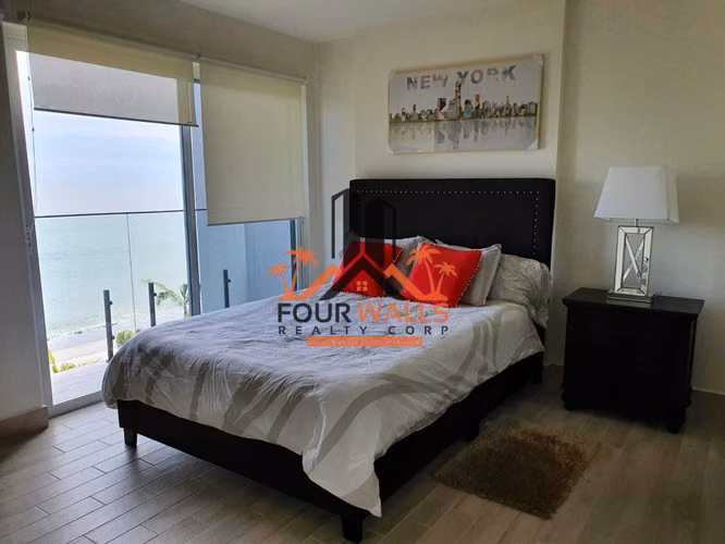 EN VENTA APARTAMENTO EN PLAYA CARACOL - TORRE SANTUARY