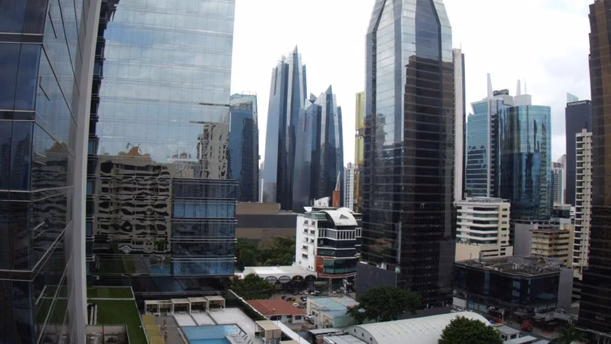 Apartamento en Obarrio en Venta