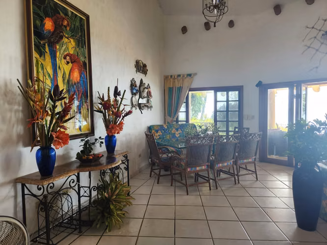 SE VENDE o ALQUILA HERMOSA CASA DE PLAYA EN CHUMICO REDONDO