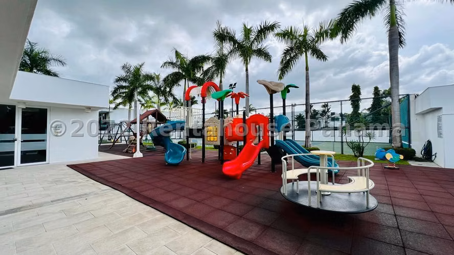 Venta de Casa Modelo Spaccato en PH Costa Esmeralda, Costa Sur 26-1203GG