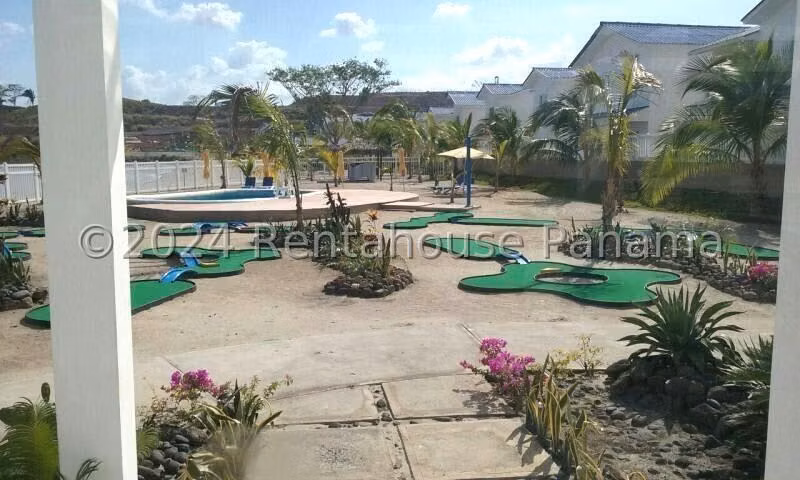 Venta de Apartamento Vacacional en Playa Dorada, Arraiján 25-5426GG