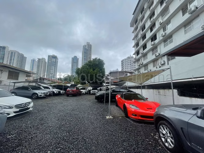 Venta de Terreno con 543 m2 en San Francisco 25-4570GG