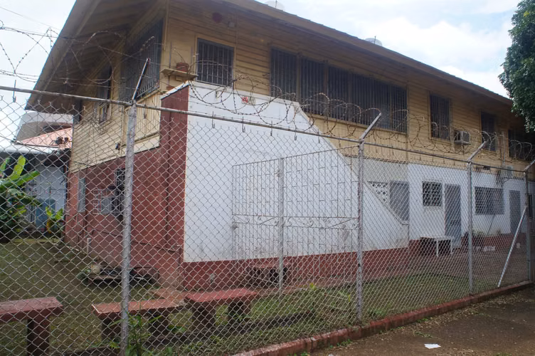 VENDO EN COLON NVO.CRISTOBAL CASA