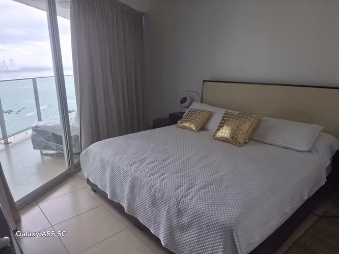 VENTA APARTAMENTO FRENTE AL MAR PISO ALTO
