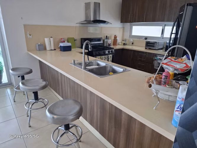 VENTA APARTAMENTO FRENTE AL MAR PISO ALTO