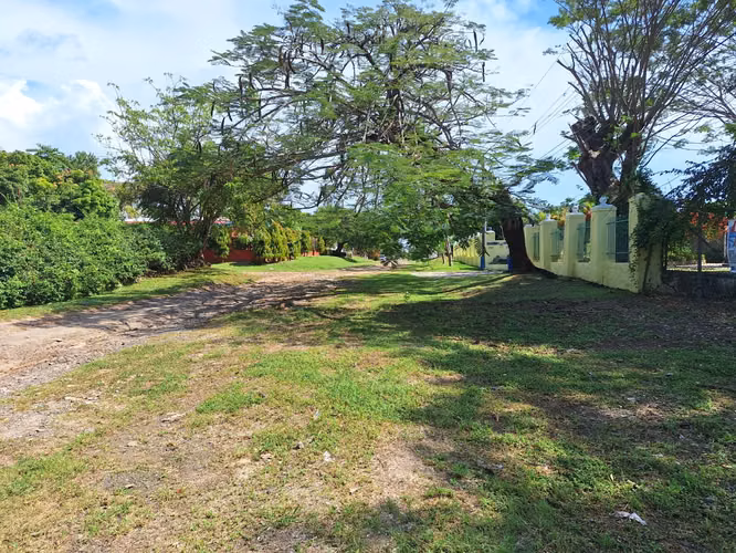 1,000 m² Lot in Coronado – Near the Beach and Amenities