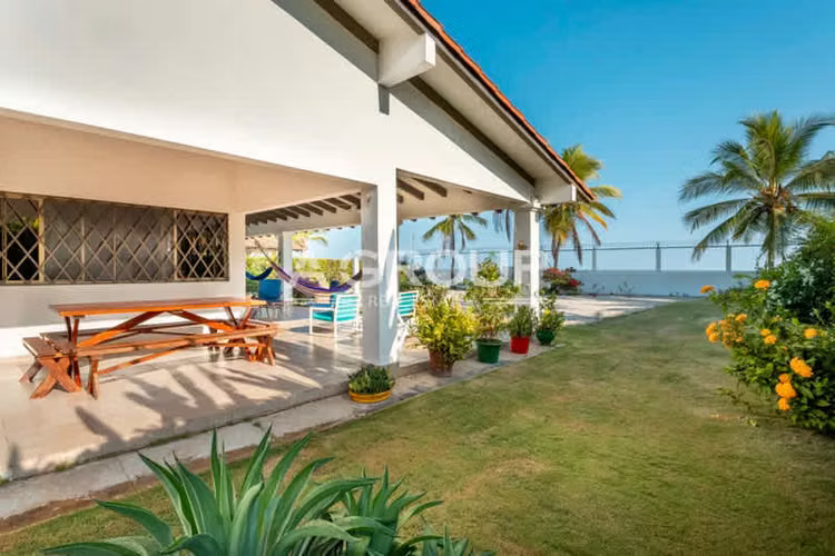 Playa Blanca - Se Vende Casa Frente al Mar