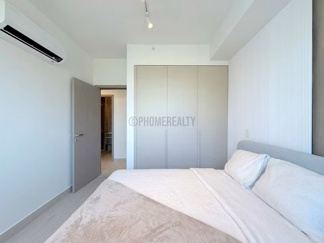 Amplio apartamento en Obarrio disponible para Venta