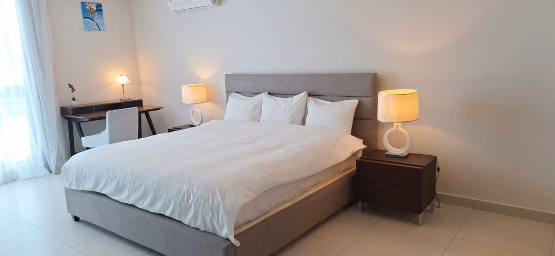 SE ALQUILA  APARTAMENTO ,COSTA DEL ESTE FINAMENTE AMOBLADO ID-AO27