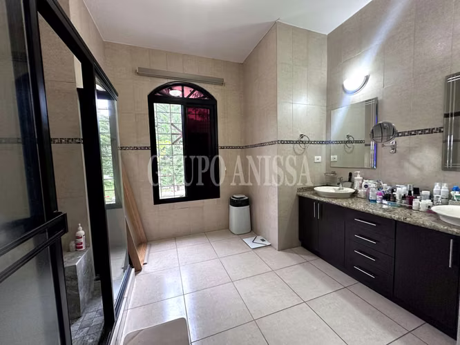Se Vende hermosa Casa en Hacienda Pacífica con Casita de Huéspedes