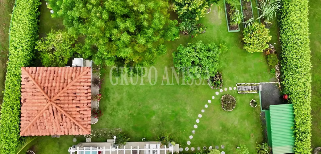 Se Vende hermosa Casa en Hacienda Pacífica con Casita de Huéspedes