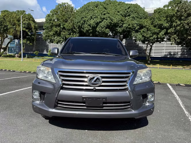Lexus Lx570