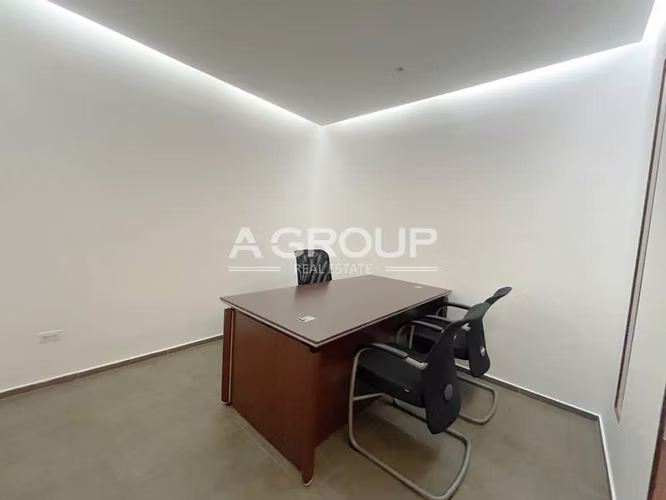 Ocean Business Plaza - Se vende oficina amoblada