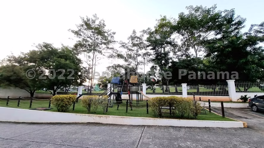 Venta de Apartamento Amoblado de 125 m² en PH Clayton Park 25–6002GG