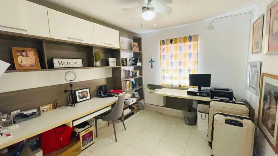 VENTA,  COMO NUEVA, FUENTE DEL FRESNO, MUY POR DEBAJO DEL AVALUO, PRECIO REBAJADO POR MUDANZA