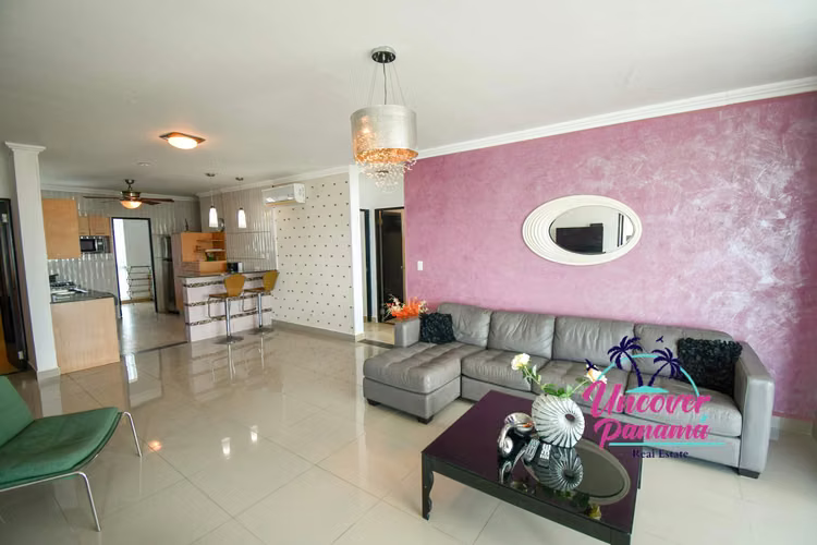 Elegante apartamento con vista al mar en Playa Blanca
