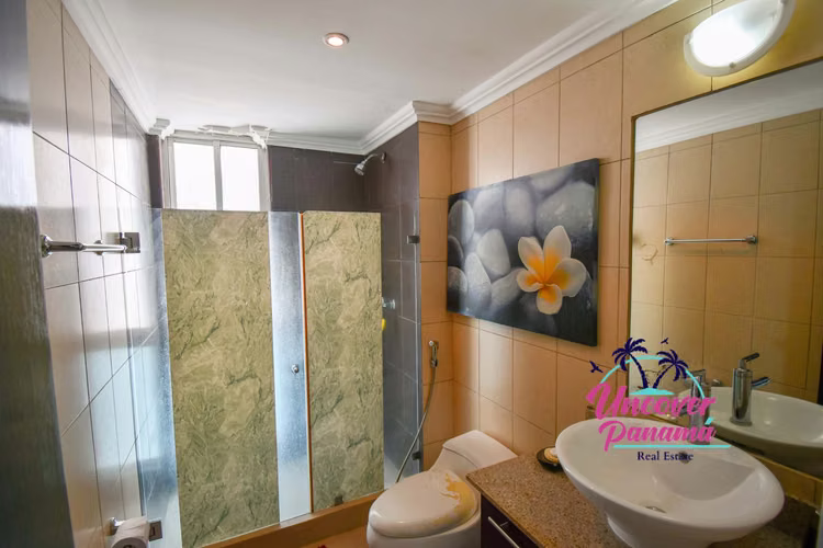 Elegante apartamento con vista al mar en Playa Blanca