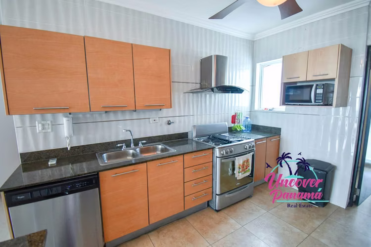 Elegante apartamento con vista al mar en Playa Blanca