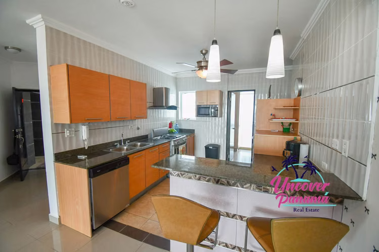 Elegante apartamento con vista al mar en Playa Blanca