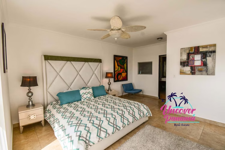 Elegante apartamento con vista al mar en Playa Blanca