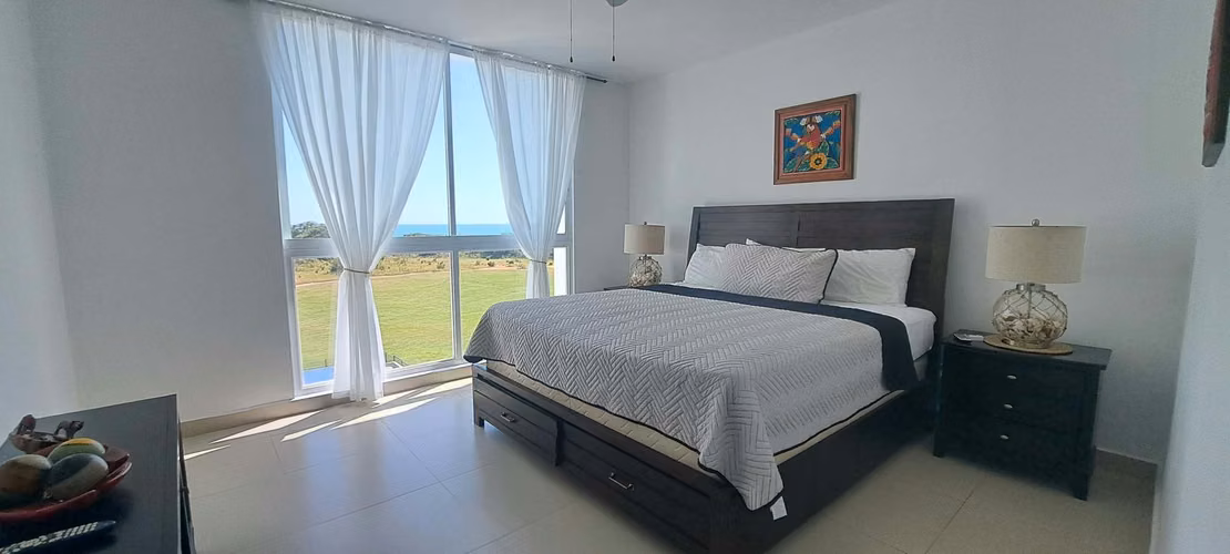 Amplio Apartamento de 3 Recámaras Frente al Mar en PH Ocean 2, Playa Blanca - Imagen 9