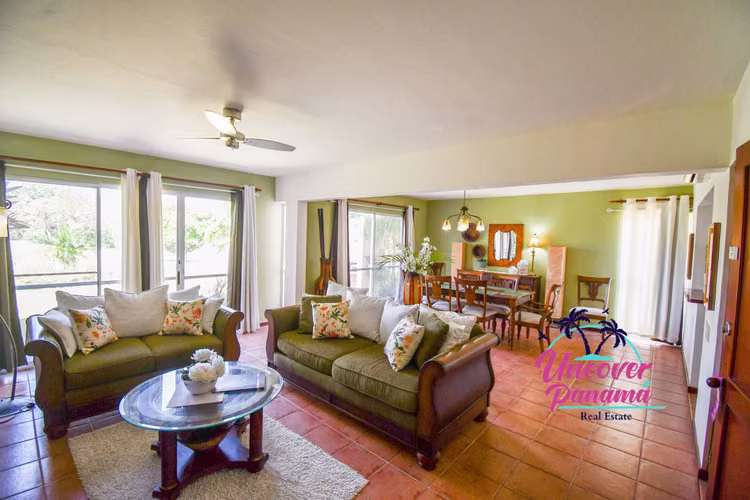 Townhouse de 3 recámaras con vista al golf en Costa Blanca Golf & Villas