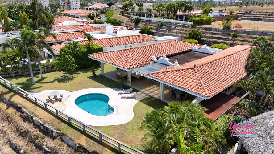 Casa con vista al mar en Vista Mar Golf & Beach Resort, San Carlos