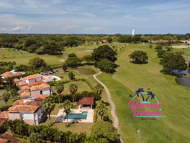 Elegante y única villa de 5 dormitorios