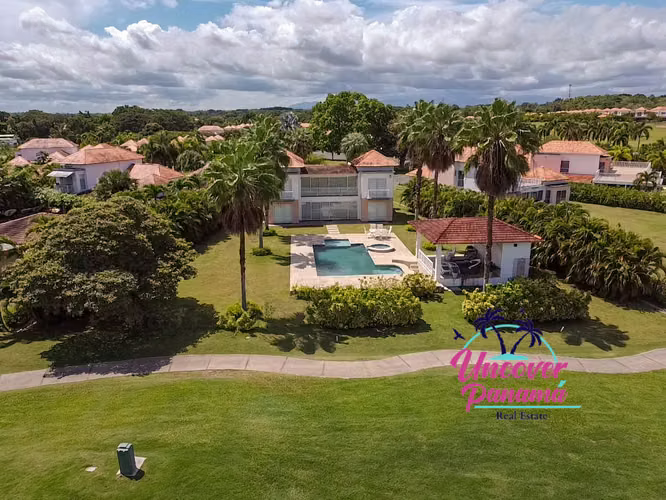 Elegante y única villa de 5 dormitorios