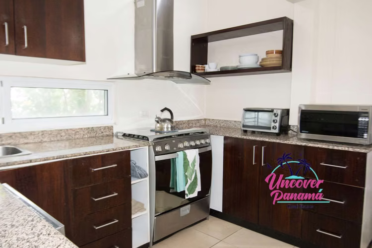 Se vende Amplia villa de lujo con impresionantes vistas al lago en Decameron