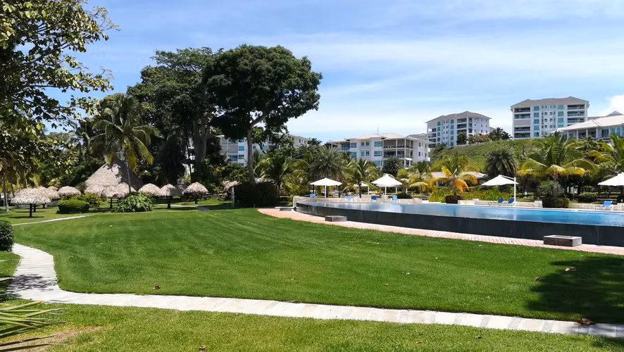 VENDO APARTAMENTO. BIJAO. RODMAN. PLAYA. RIO HATO. GOLF. PADEL.